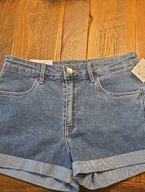 H&M 4 Slim Fit Classic High-Waist Denim Shorts - Light Blue NWT